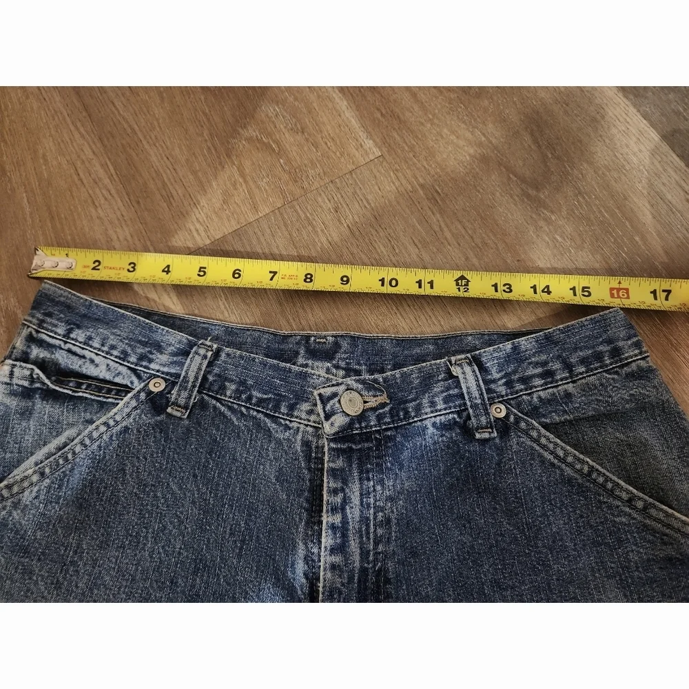Wrangler Men's Relaxed Jeans in Blue - Picture 5 of 13